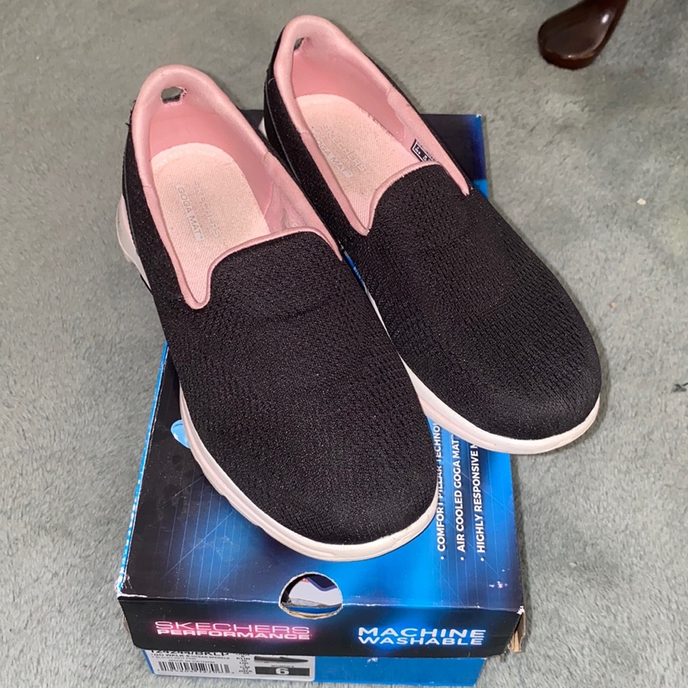 Women’s Skechers GoWalk 5 sneakers